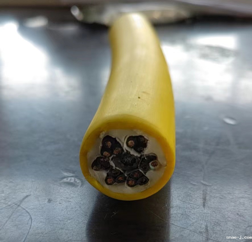 16784314277715.jpg 卷筒电缆.jpg